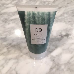Brand new R&Co moisture + shine lotion
